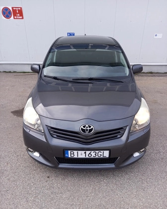 Toyota Verso cena 24900 przebieg: 202652, rok produkcji 2011 z Białystok małe 436